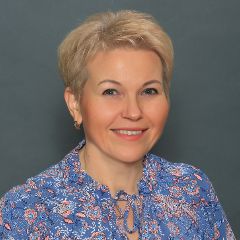 Стойка Елена